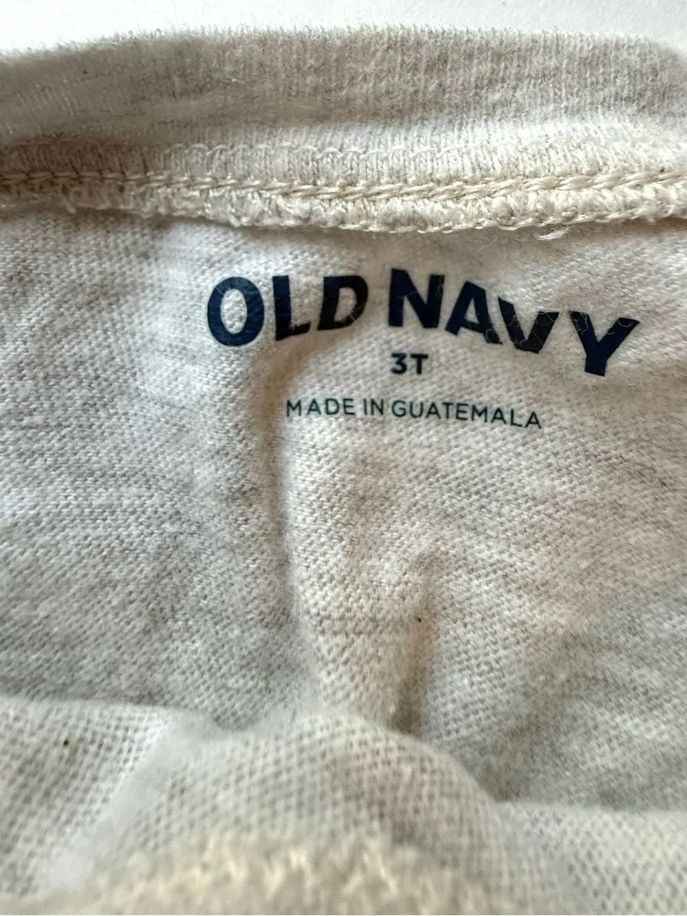 Old Navy Girls' Capable of Amazing Things Long-Sleeve Tee - Light Gray